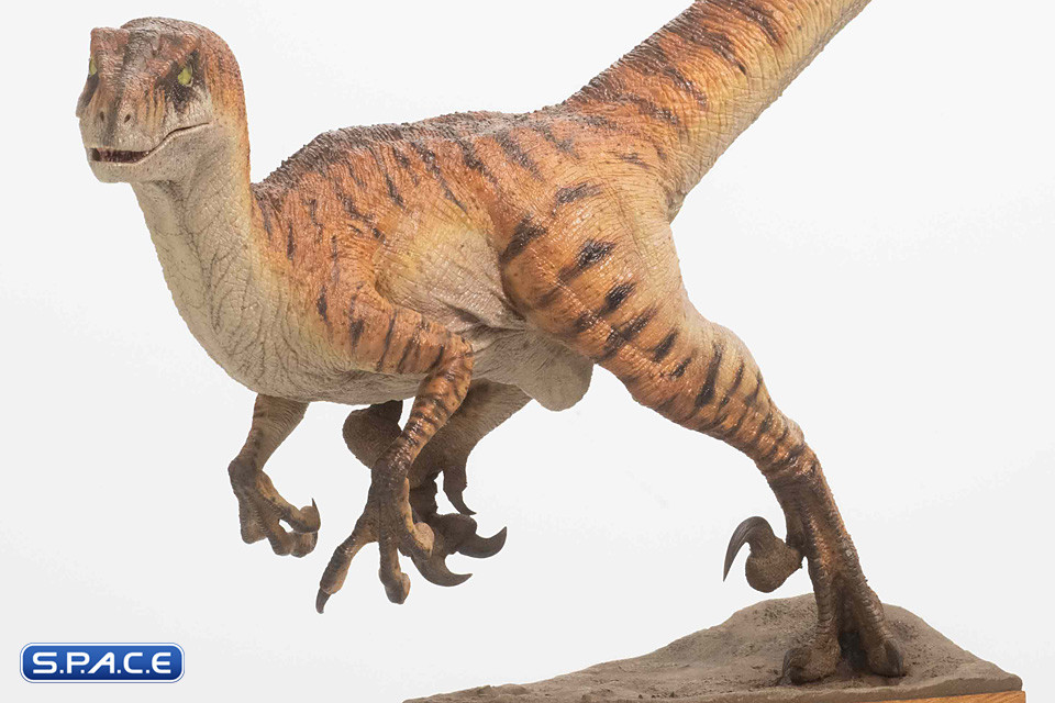 Male Velociraptor Maquette (The Lost World: Jurassic Park)