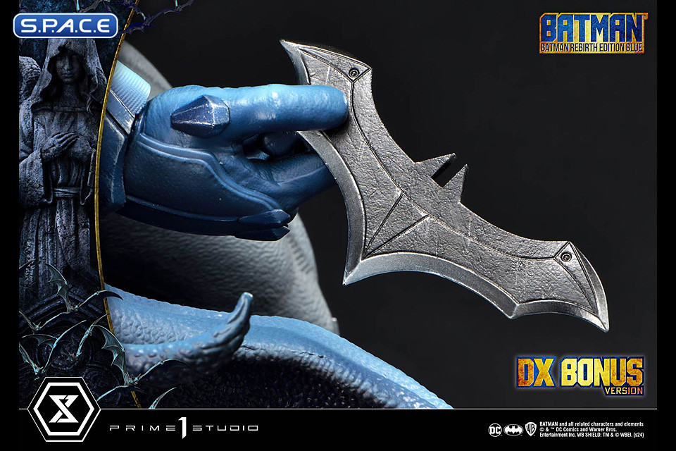 1/4 Scale Batman Rebirth Deluxe Ultimate Premium Masterline Statue - blue Bonus Version (DC Comics)