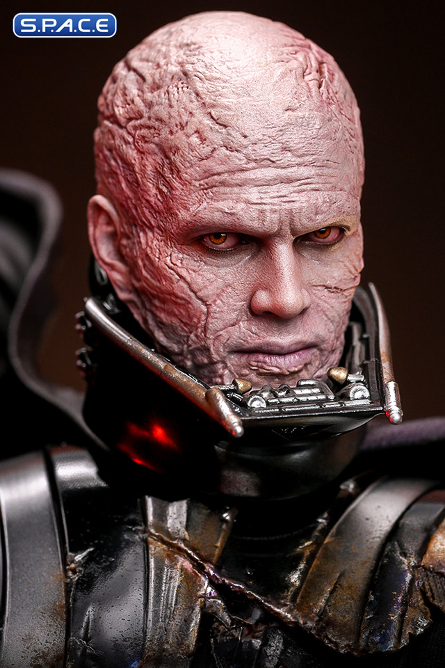 1/6 Scale Darth Vader Battle Damaged DX44 (Star Wars)