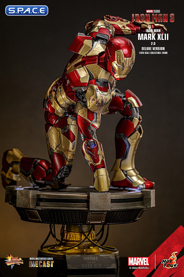 1/6 Scale Iron Man Mark XLII 2.0 Deluxe Version Movie Masterpiece MMS759D66 (Iron Man 3)