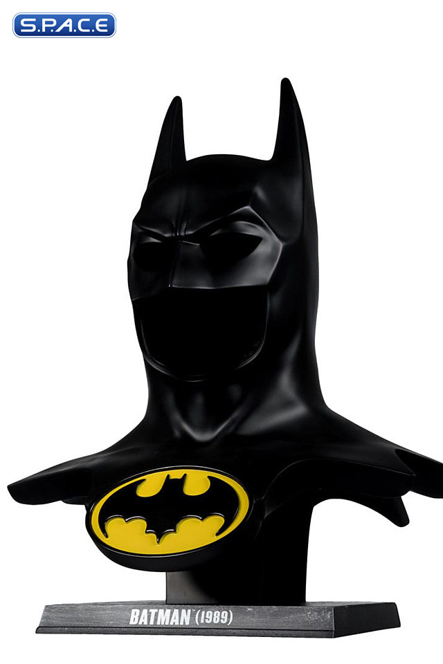 1:1 Batman Cowl Life-Size Replica (Batman)