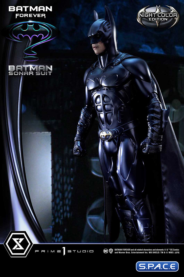 1/3 Scale Batman Sonar Suit Museum Masterline Statue - Night Color Version (Batman Forever)