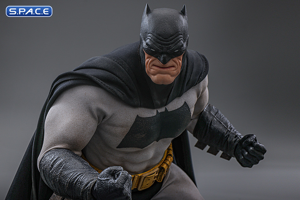 1/6 Scale Batman Comic Masterpiece CMS024 (Batman: The Dark Knight Returns)