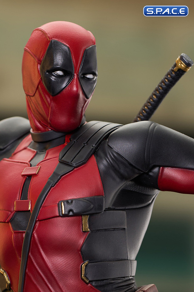 Deadpool Gallery PVC Statue (Deadpool & Wolverine)