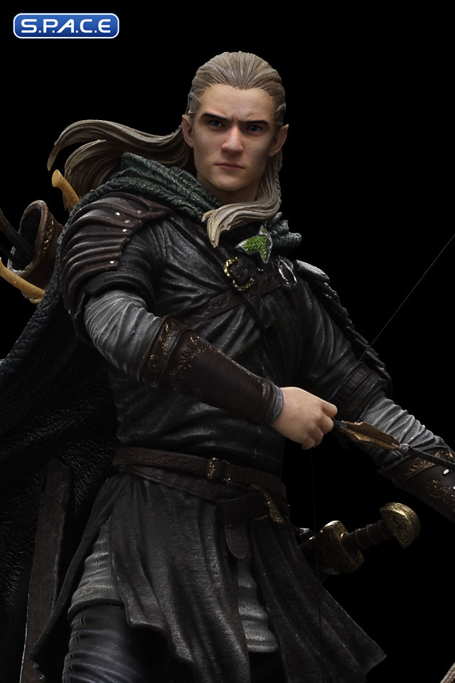 1/10 Scale Legolas Unleashed Art Scale Statue (Lord of the Rings)