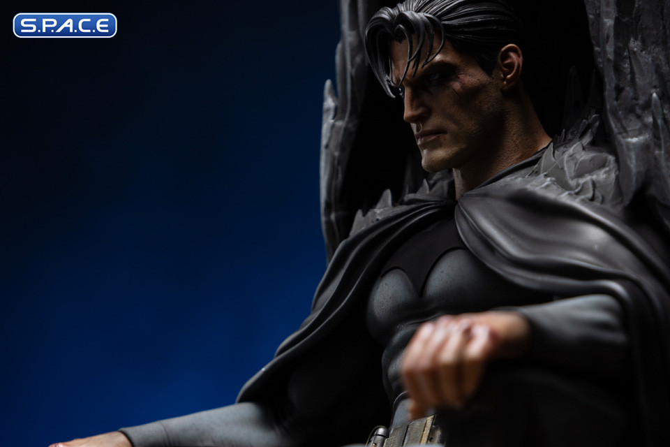 1/4 Scale Batman & Bruce Wayne Legacy Replica Statue (DC Comics)