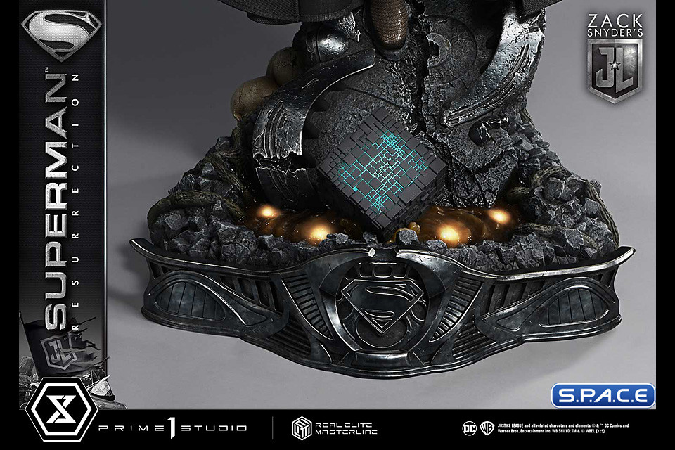 1/3 Scale Superman Resurrection Real Elite Masterline Statue (Zack Snyders Justice League)