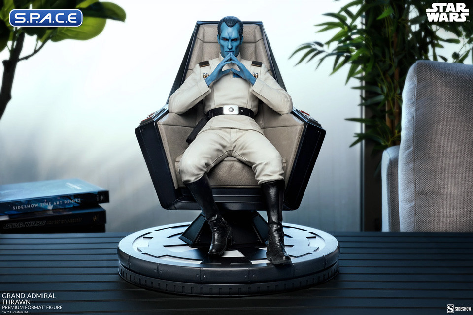 Grand Admiral Thrawn Premium Format Figure (Star Wars)