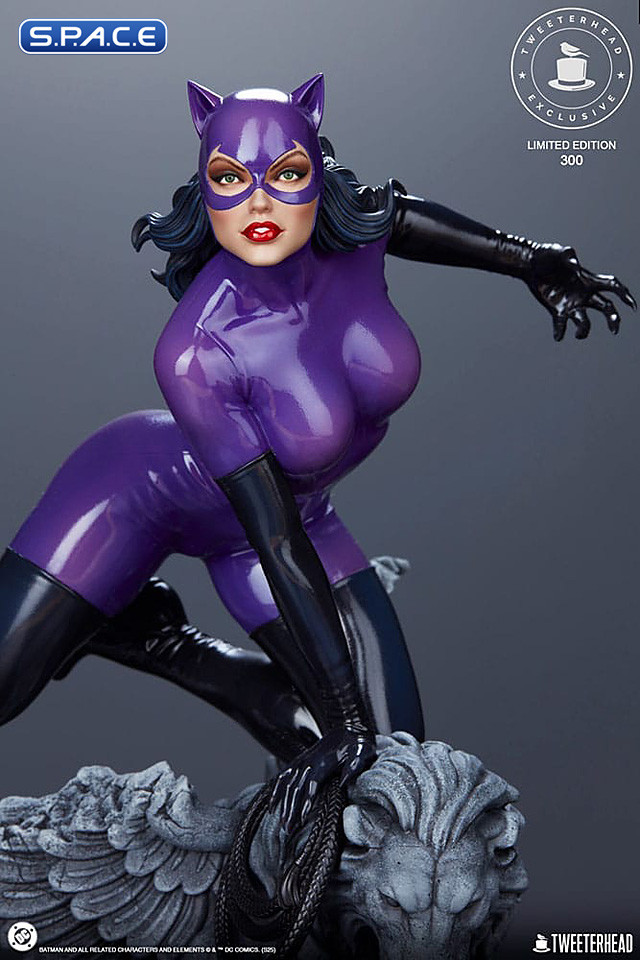 Catwoman Maquette - Purple Version (DC Comics)