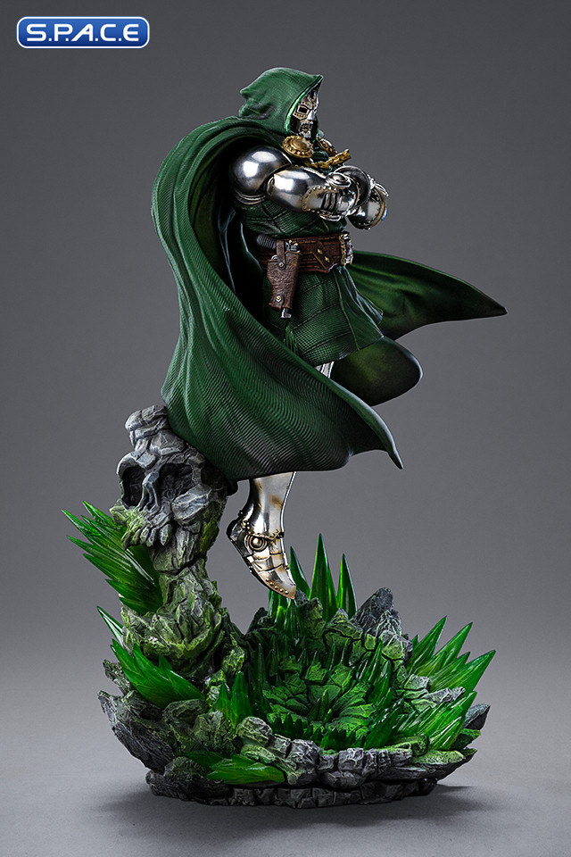 1/10 Scale Doctor Doom Art Scale Statue (Marvel)