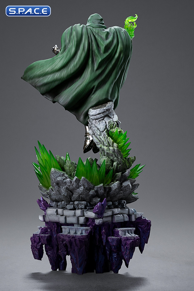 1/10 Scale Doctor Doom Deluxe Art Scale Statue (Marvel)