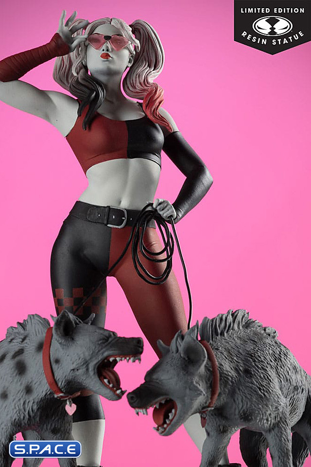 Harley Quinn red, white & black Statue by Jenny Frison (DC Comics)