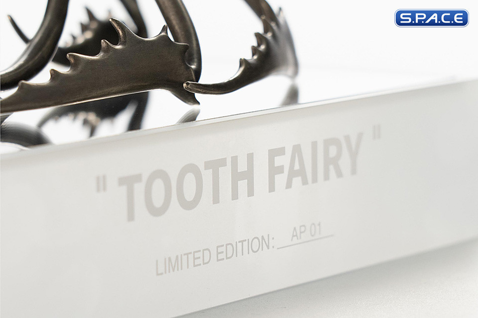 1:1 Tooth Fairy Life-Size Bronze Maquette (Hellboy II: The Golden Army)