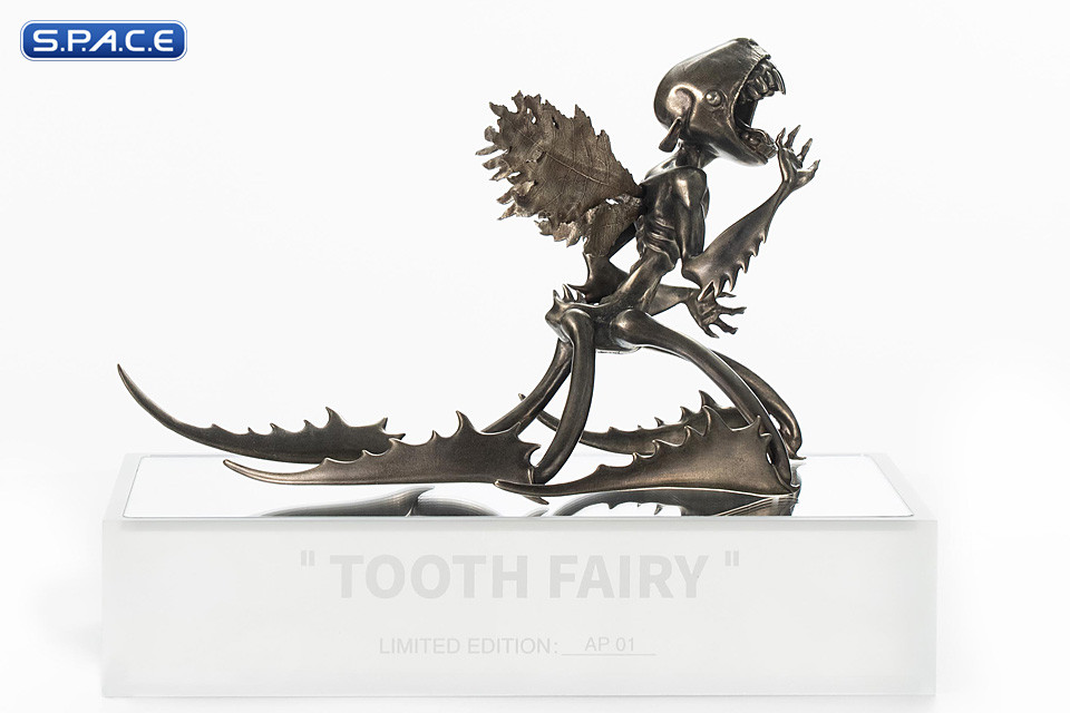 1:1 Tooth Fairy Life-Size Bronze Maquette (Hellboy II: The Golden Army)