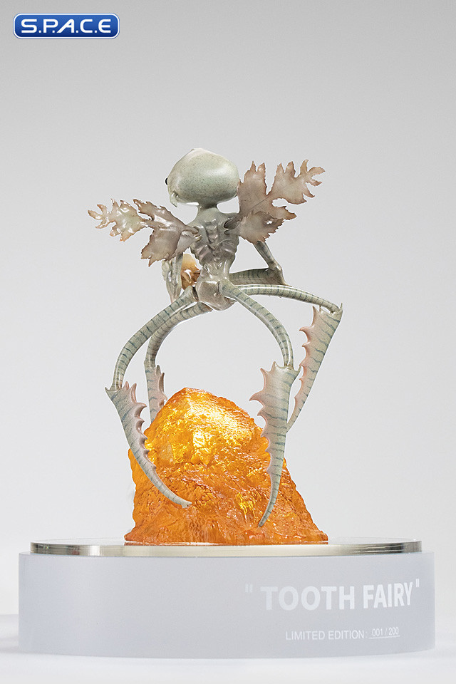 1:1 Tooth Fairy Life-Size Maquette (Hellboy II: The Golden Army)