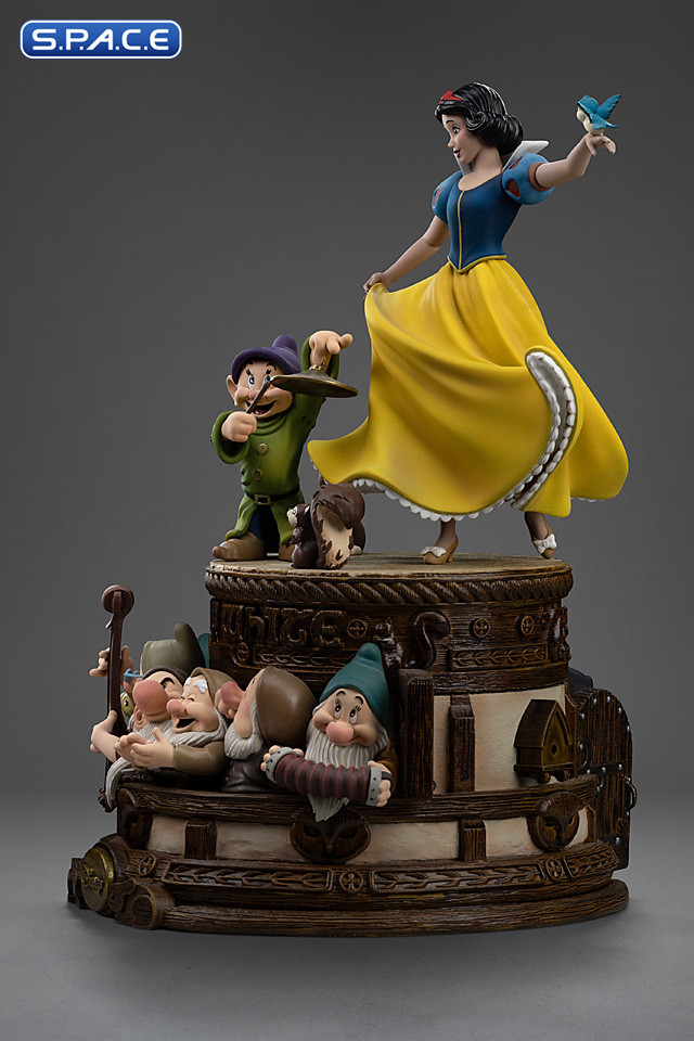 1/10 Scale Snow White Deluxe Art Scale Statue (Snow White and the Seven Dwarfs)