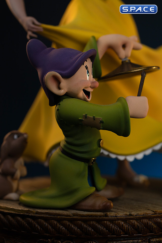 1/10 Scale Snow White Deluxe Art Scale Statue (Snow White and the Seven Dwarfs)