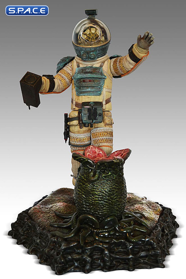 Officer Kane Statue (Alien)