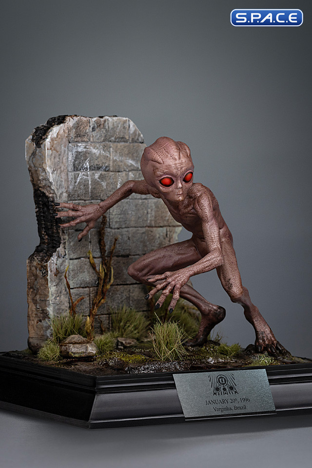 1/10 Scale ET Varginha I Want to Believe Art Scale Statue