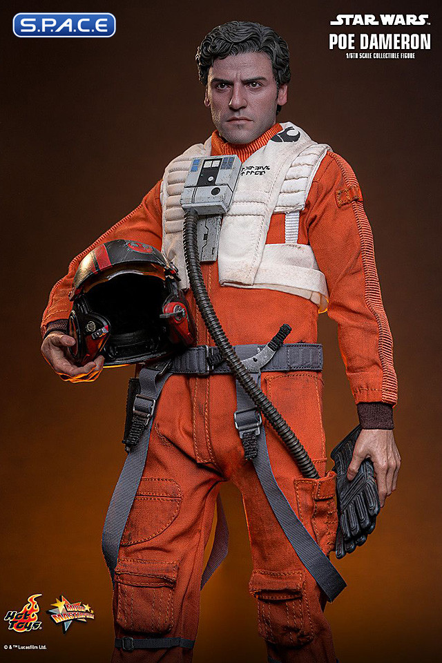 1/6 Scale Poe Dameron Movie Masterpiece MMS806 (Star Wars: The Force Awakens)