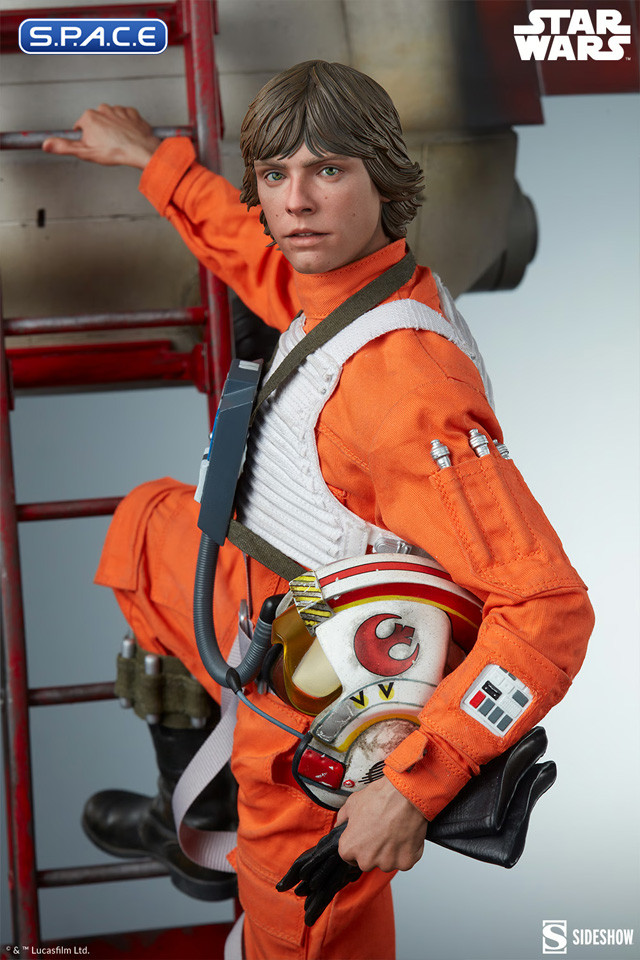 Luke Skywalker & X-Wing Red Five, Standing By Premium Format Figure (Star Wars)