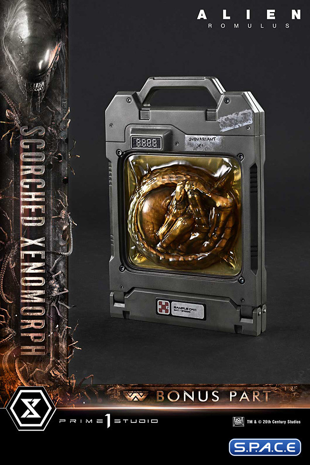 1/3 Scale Scorched Xenomorph Deluxe Museum Masterline XL Statue - Bonus Version (Alien: Romulus)