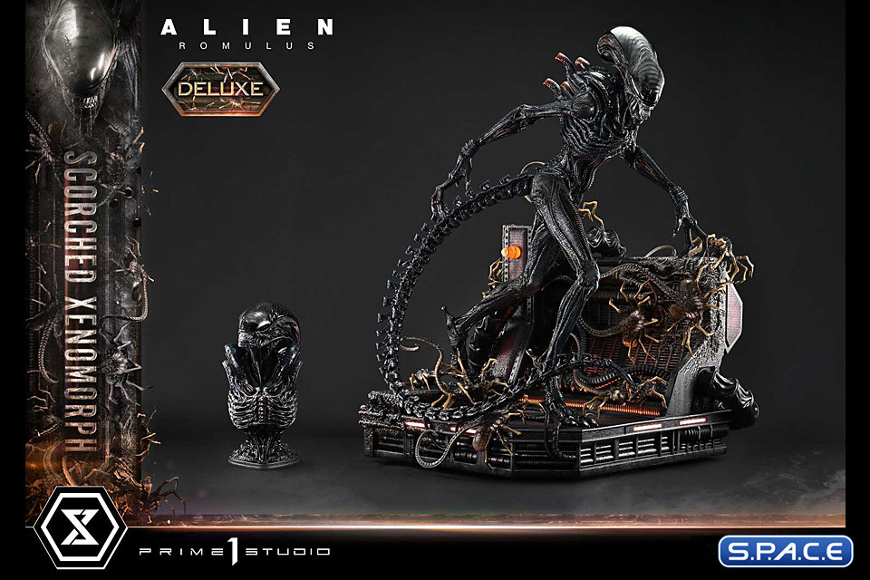 1/3 Scale Scorched Xenomorph Deluxe Museum Masterline XL Statue - Bonus Version (Alien: Romulus)