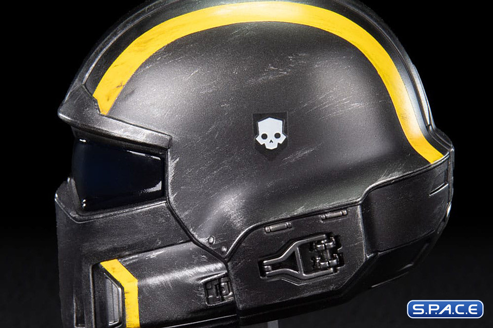 1/4 Scale B-01 Tactical Helmet Replica (Helldivers 2)