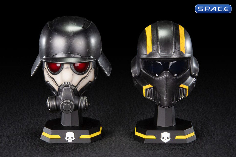 1/4 Scale Field Chemist Helmet Replica (Helldivers 2)