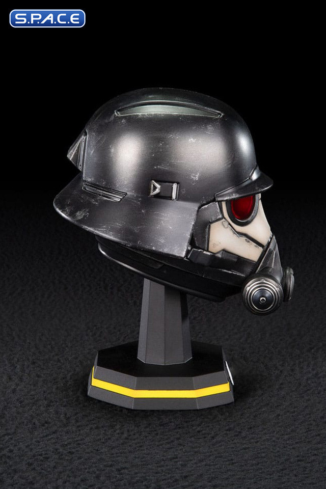 1/4 Scale Field Chemist Helmet Replica (Helldivers 2)
