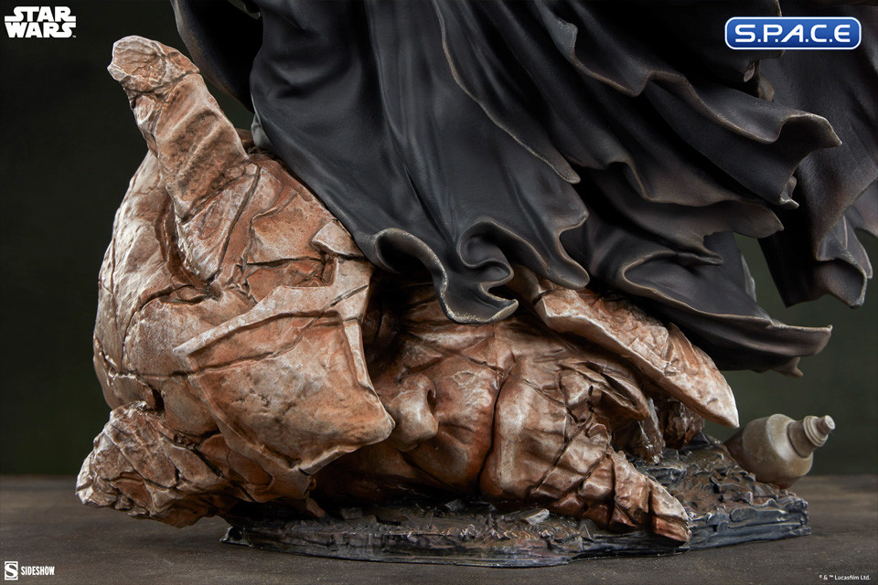 Darth Nihilus Premium Format Figure (Star Wars Legends)