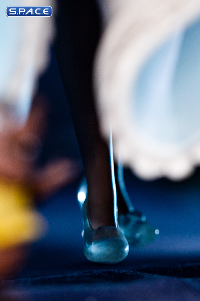 1/10 Scale Cinderella Deluxe Art Scale Statue (Disney)