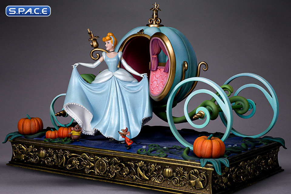 1/10 Scale Cinderella Deluxe Art Scale Statue (Disney)