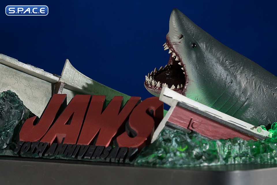 Jaws 50th Anniversary Statue (Jaws)