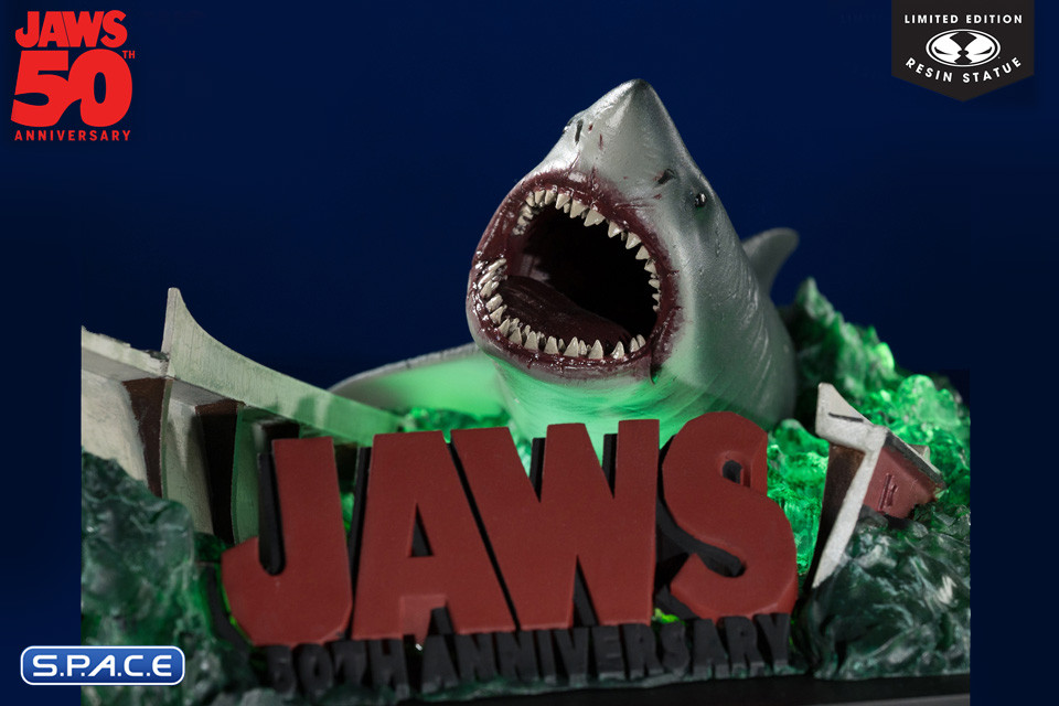 Jaws 50th Anniversary Statue (Jaws)