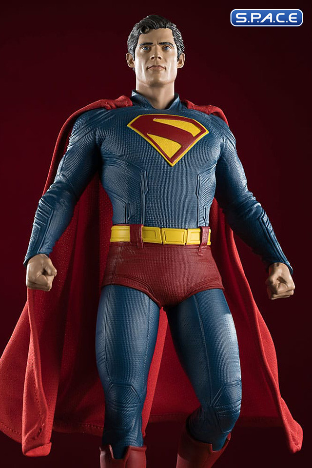 Superman Statue (Superman)