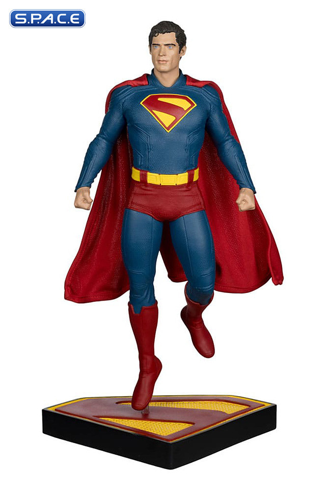 Superman Statue (Superman)