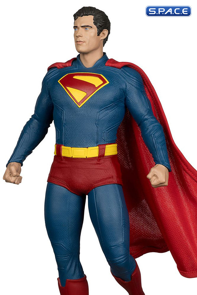 Superman Statue (Superman)