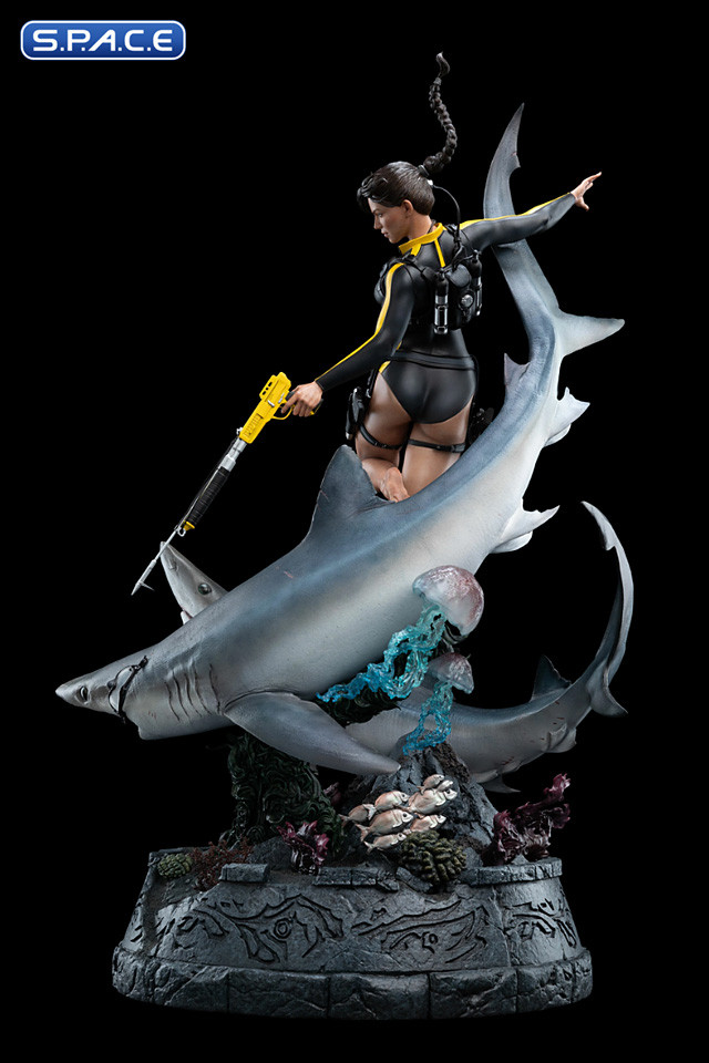 Lara Croft Quest for Avalon Statue (Tomb Raider)