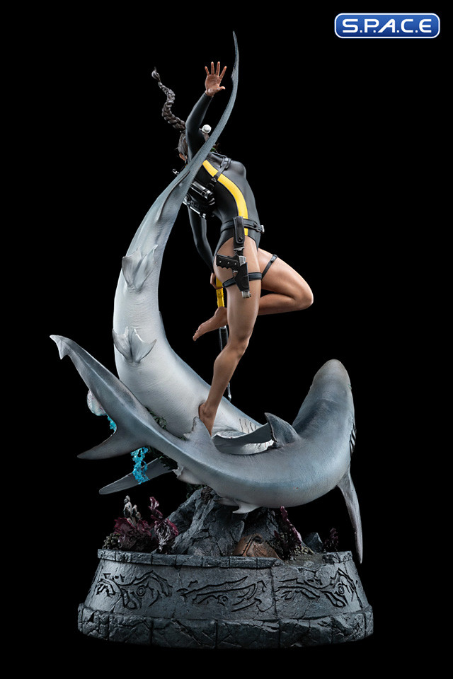 Lara Croft Quest for Avalon Statue (Tomb Raider)