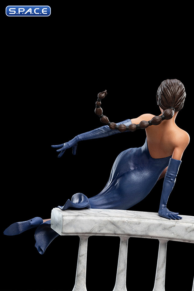 Lara Croft A Deal at the Opera Mini-Statue (Tomb Raider)