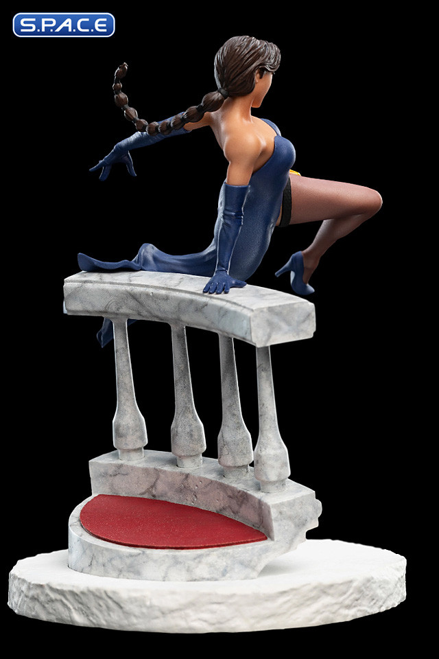 Lara Croft A Deal at the Opera Mini-Statue (Tomb Raider)