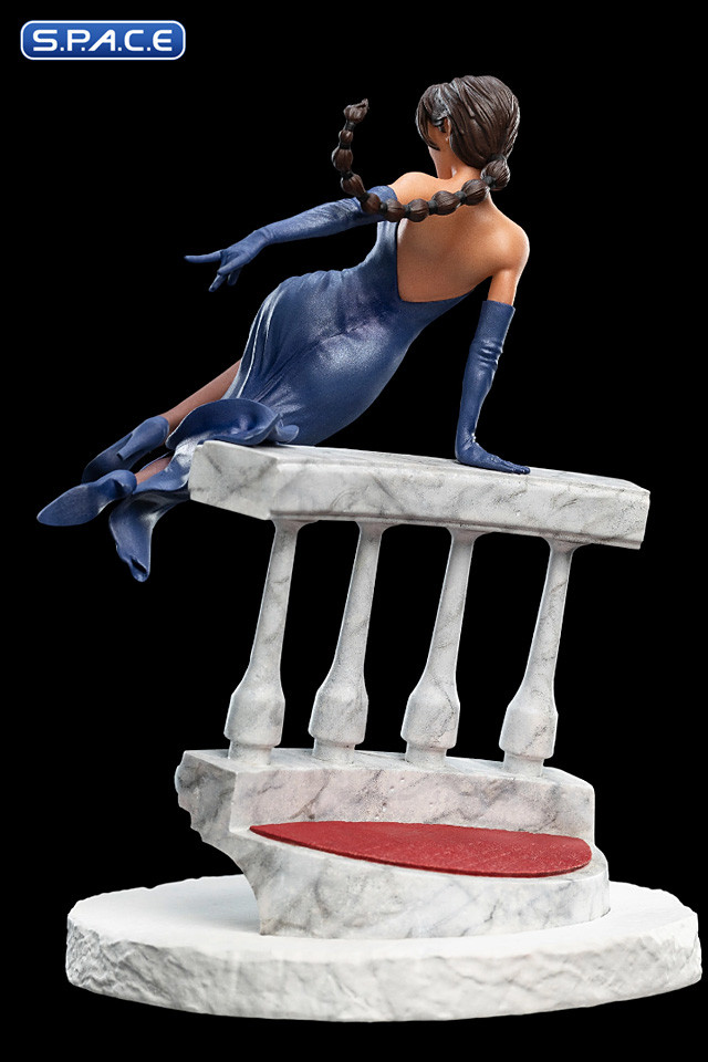 Lara Croft A Deal at the Opera Mini-Statue (Tomb Raider)