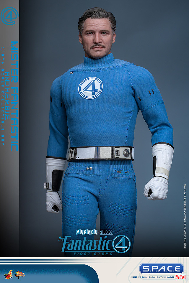 1/6 Scale Mister Fantastic & H.E.R.B.I.E. Deluxe Version Movie Masterpiece MMS822 (The Fantastic Four: First Steps)