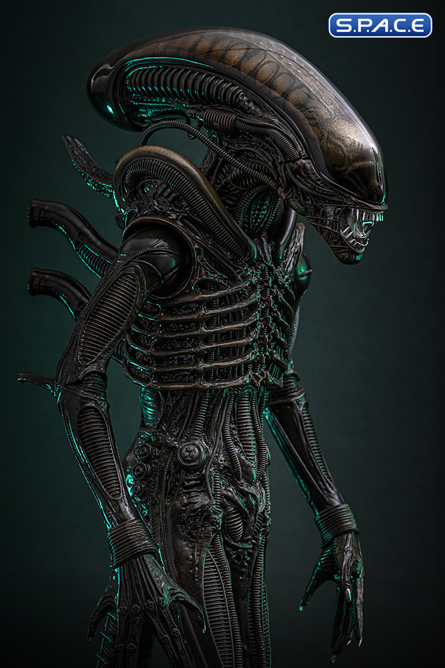 1/6 Scale Big Chap Alien Movie Masterpiece MMS826 (Alien)