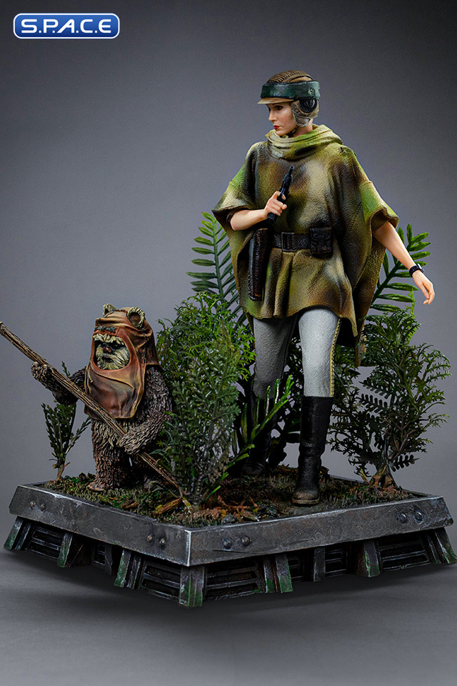 1/10 Scale Leia & Wicket Art Scale Statue (Star Wars)