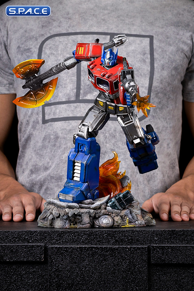 1/20 Scale Optimus Prime Demi Art Scale Statue (Transformers)