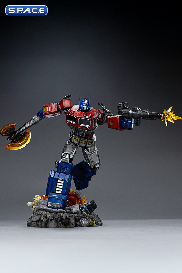 1/20 Scale Optimus Prime Demi Art Scale Statue (Transformers)