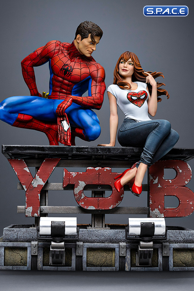 1/6 Scale Spider-Man & MJ Diorama (Marvel)