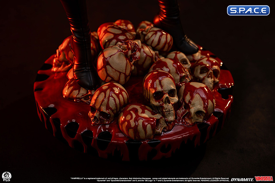 1/2 Scale Vampirella Statue (Vampirella)